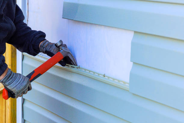 Reliable Siding Replacement contractor in Chillicothe, IL by Creative Siding